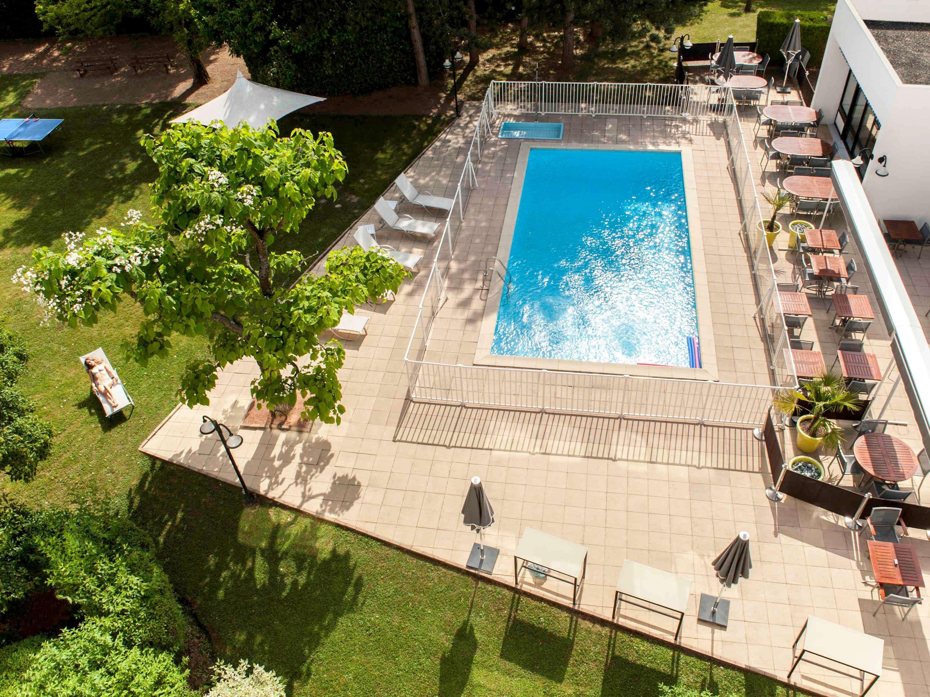 B&B Hotel Lyon Nord 4 Etoiles Dardilly Exterior photo